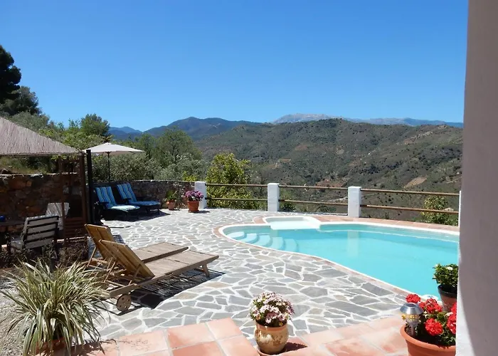 Casa Del Limonero Guaro