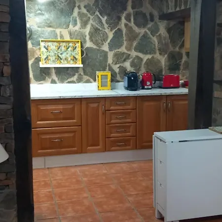 Casa Del Limonero Guaro